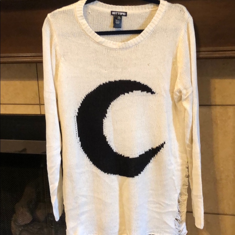 Hot topic crescent moon sweater w shredded side